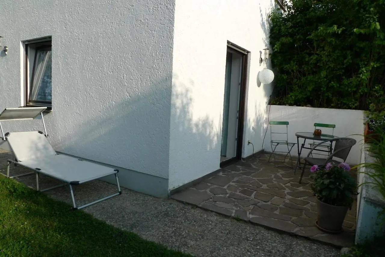 Geraeumiges Garten-Appartement Im Efh Mit Separatem Eingang Eching  Eching (Landshut)