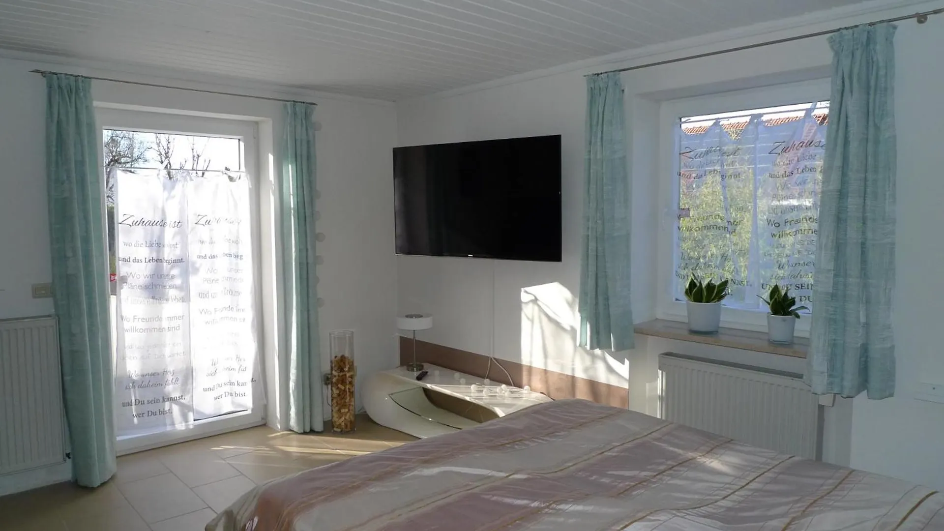 Geraeumiges Garten-Appartement Im Efh Mit Separatem Eingang Eching  Apartment Eching (Landshut)