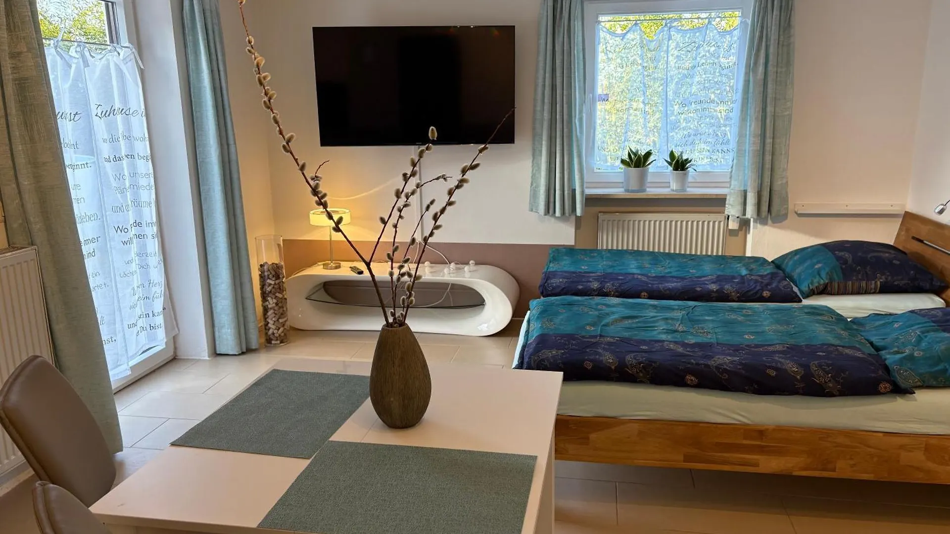 Apartment Geraeumiges Garten-Appartement Im Efh Mit Separatem Eingang Eching